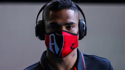 Anderson Santamaría es defendido por Atlas tras la sanción.