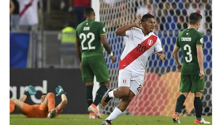 Edison Flores ya sabe lo que es anotarle a Bolivia en más de una oportunidad.