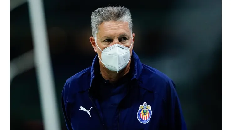 Lati dijo que Chivas pierde grandeza.