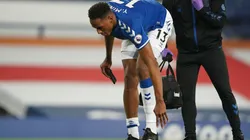 Yerry Mina le sigue los pasos a James: salió lesionado del juego vs M. City