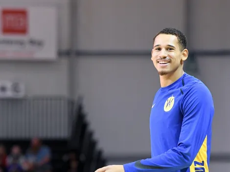 ¡Gran cantante! Toscano levantó a la afición de los Warriors