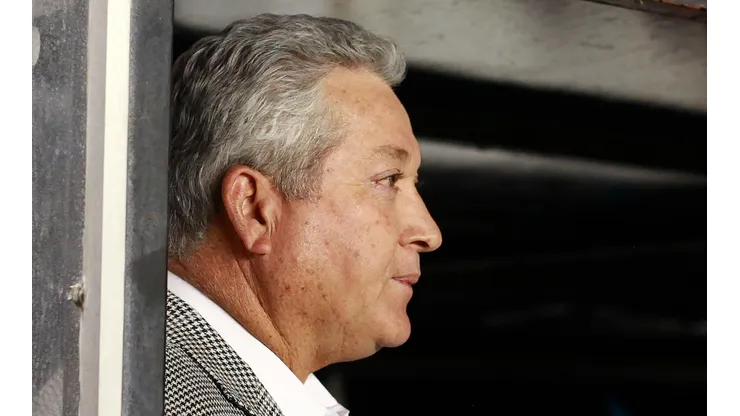 No le cerró la puerta: Víctor Vucetich volvió a referirse a la posibilidad de dirigir Rayados