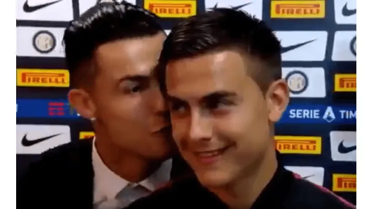 ¿Qué le hizo? Dybala estaba dando una nota y Cristiano lo trolleó en vivo