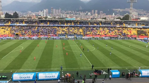 Ahora lo hizo RCN: taparon la protesta de Millonarios y Patriotas en El Campín