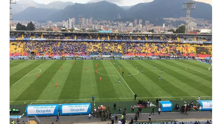 Ahora lo hizo RCN: taparon la protesta de Millonarios y Patriotas en El Campín