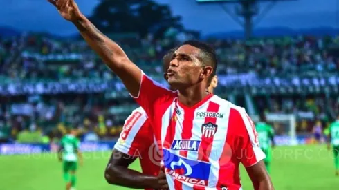 Nacional se descuidó, Junior no perdonó y el Tiburón fue el que festejó en el Atanasio