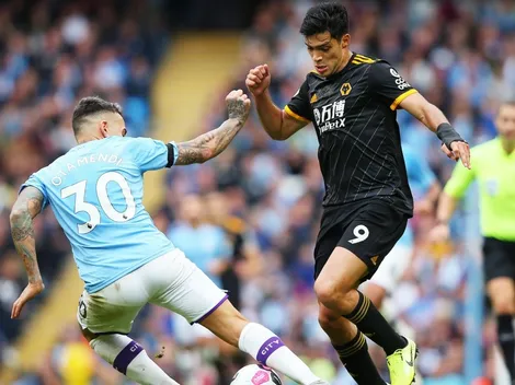 Magia de Raúl Jiménez para el gol de Wolverhampton contra Manchester City