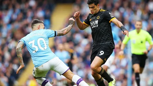 Magia de Raúl Jiménez para el gol de Wolverhampton contra Manchester City