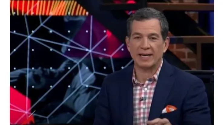 Con dos emojis, Javier Alarcón presumió el triunfo de Cruz Azul sobre el América