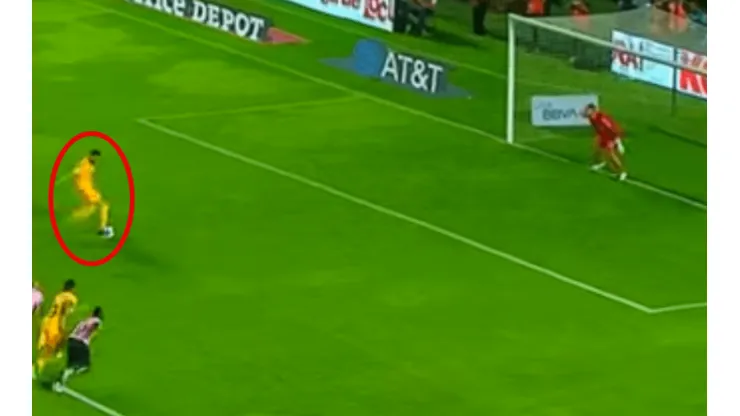 Gignac cambió por gol y el 3-0 un polémico penal para Tigres
