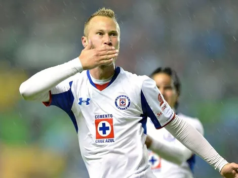 Se enciende el clásico: Alemao trapeó con la playera del América previo al Clásico Joven