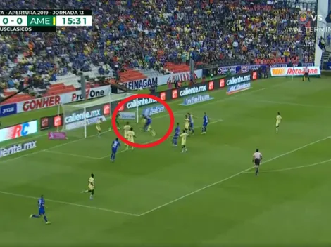 Pablo Aguilar se llevó todo por delante para anotar el primer gol del Cruz Azul