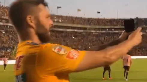¡Gol y selfie! El 2-0 de Gignac a Santos