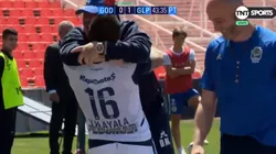 Ayala metió un golazo, pero lo mejor fue el abrazo con el Diego