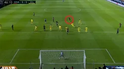 Desde ahí le pegó Facundo Roncaglia.