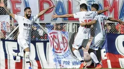 Locura total de los jugadores de Central Córdoba.