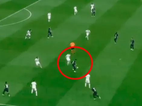 Neymar tiró un pase en modo Dios: la levantó de espalda y le pegó de media vuelta