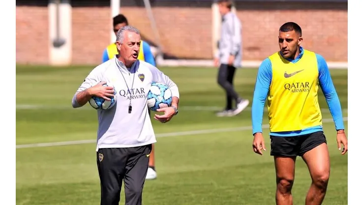 Gustavo Alfaro en la práctica de Boca.