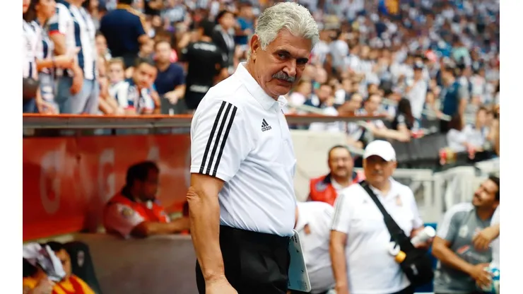 Ferretti piensa un once titular sin Aquino