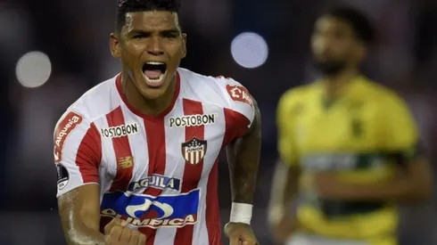 El jugador del Junior Rafael Pérez tuvo que ser hospitalizado de urgencia