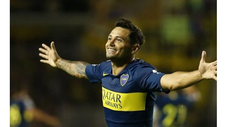Mauro Zárate ya le empezó a sacar ventaja a Tevez para la revancha del Superclásico