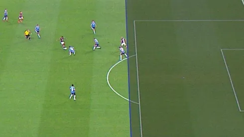 ¿Misma línea u offside? Al Flamengo le anularon dos goles en cuatro minutos