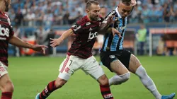 El VAR fue protagonista y Gremio le empató sobre el final a Flamengo