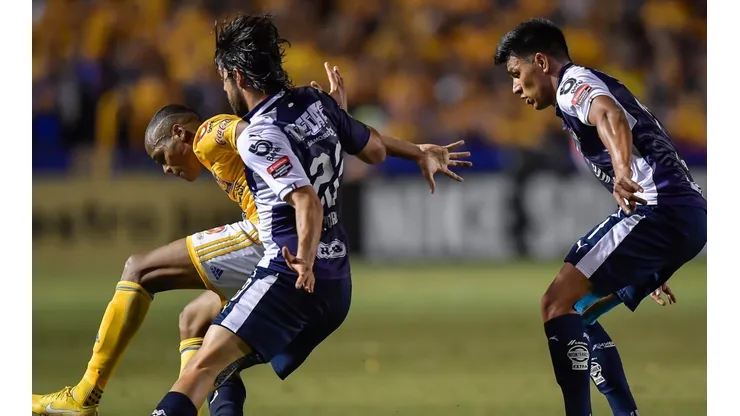 "Pizarro y Gallardo tienen condiciones para jugar en Europa": Martino