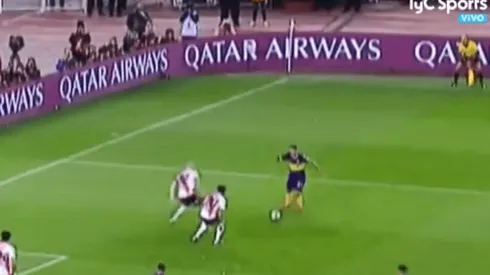 Ahora Beltramo pidió a los gritos un penal de Pinola sobre Salvio