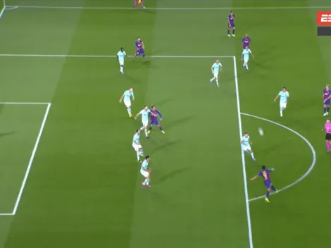 ¡Es un animal! Luis Suárez agarró el balón de volea y le rompió el arco al Inter