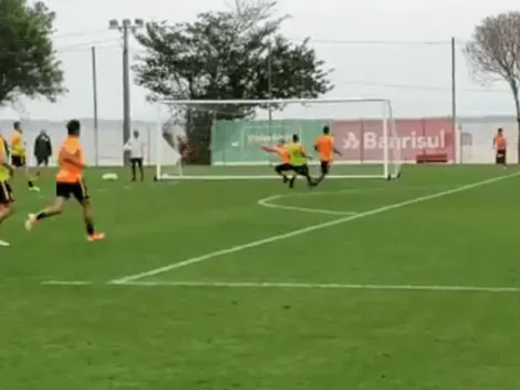 En lo suyo: Guerrero metió un golazo en un nuevo entrenamiento del Inter de Porto Alegre