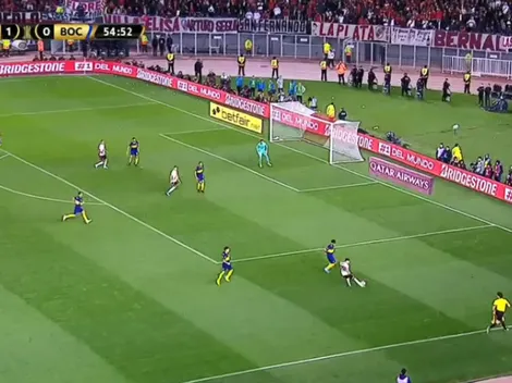 ¡Ay, Andrada! El palo lo salvó de un insólito 2-0 de River ante Boca