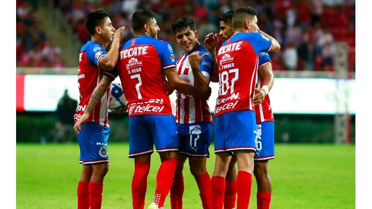 Un respiro: Chivas venció a Correcaminos y avanzó en la Copa MX