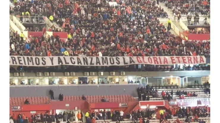 La nueva bandera de los hinchas Millonarios.