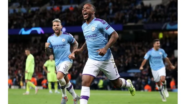 Raheem Sterling celebrando su tanto.