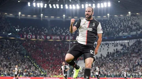 Con un gol y una asistencia de Higuaín, la Juve despachó 3 a 0 al Bayer Leverkusen