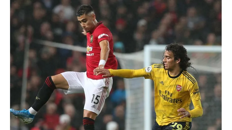 En un opaco partido el Manchester y el Arsenal no se sacaron ventaja