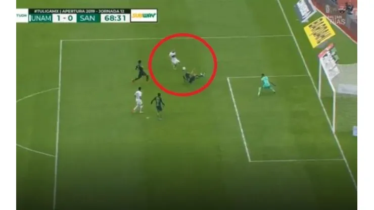 Pumas pegó primero con gol de Carlos González