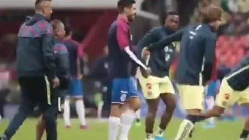 Oribe Peralta dejó de lado la rivalidad y saludó a sus excompañeros de América