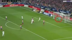 Enorme atajada de Jan Oblak.