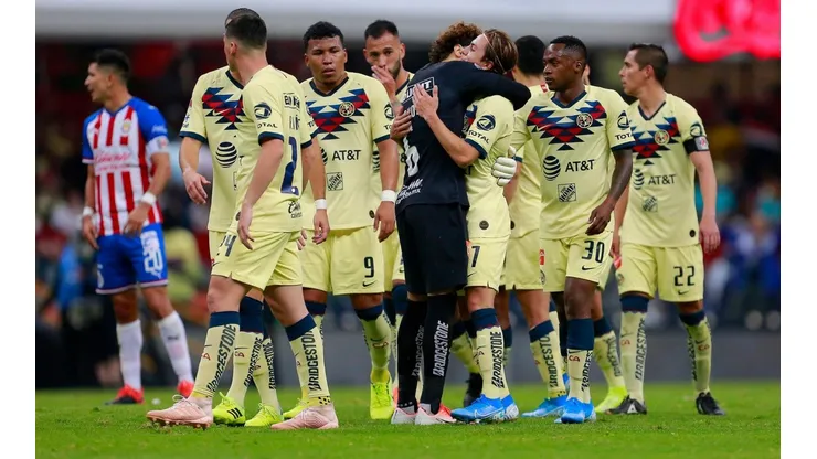 América arrolló en el Clásico Nacional a un Chivas descontrolado que acabó con 9