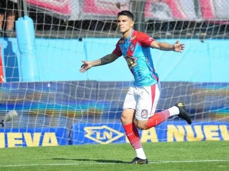 No mira los promedios: Arsenal goleó a Estudiantes y pelea bien arriba