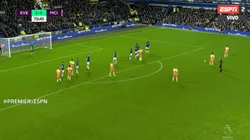 Pickford no veía nada por la barrera y Mahrez le encajó un golazo de tiro libre