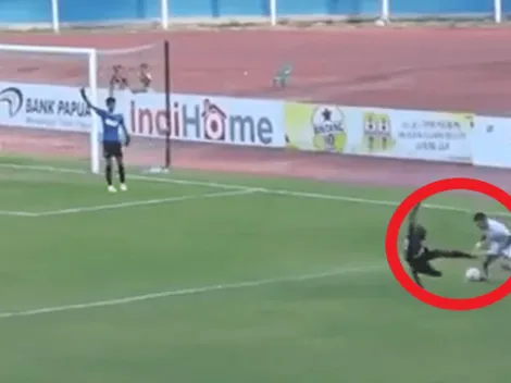 Todo pelota: patada voladora y el arbitro solo sacó amarilla