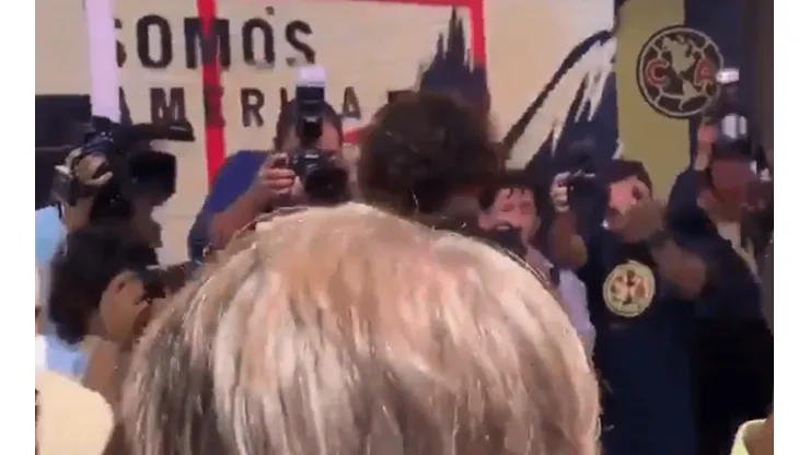 Los fanáticos de América apoyaron al plantel en el hotel