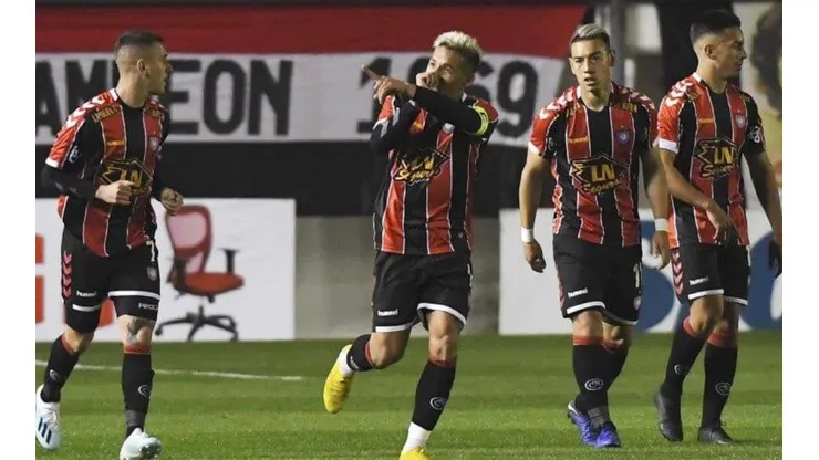 Cómo ver en vivo Chacarita vs. Villa Dálmine por la Primera Nacional