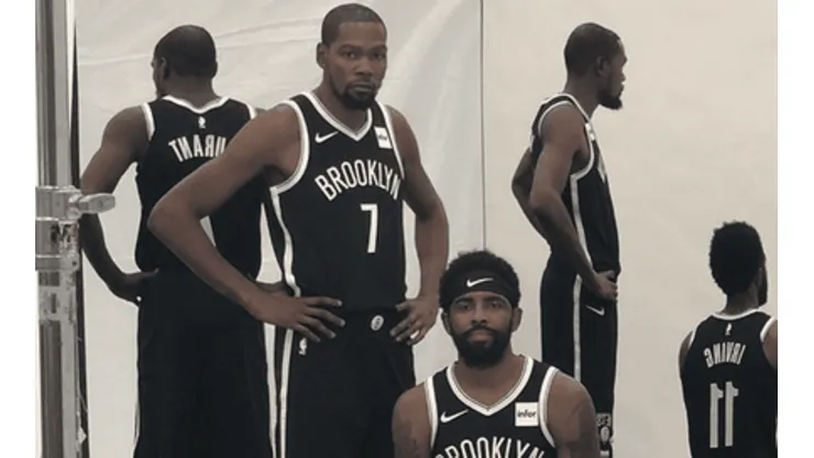 Kyrie Irving le pegó a la prensa y a los Warriors y respaldó incondicionalmente a Kevin Durant