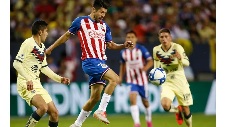 Las posibles formaciones de América y Chivas para el Clásico Nacional