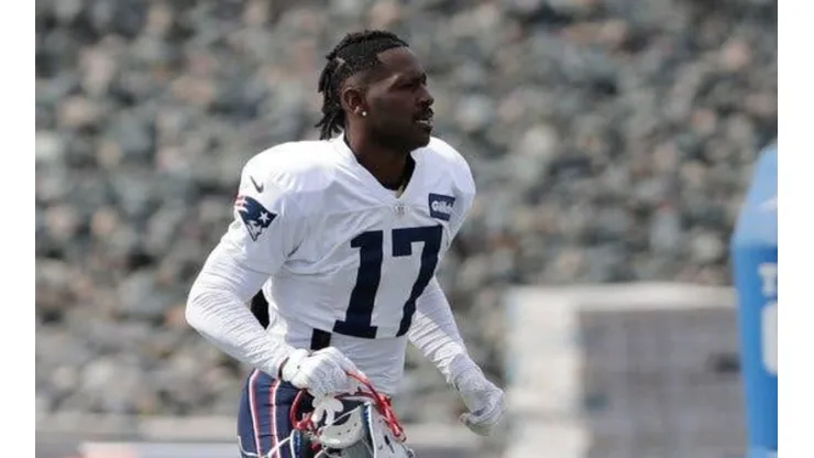 Se arrepintió: Antonio Brown quiere volver a la NFL