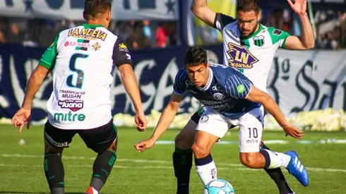 Foto del partido entre Nueva Chicago e Independiente Rivadavia